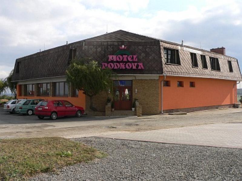 Motel Podkova Klobouky u Brna Dış mekan fotoğraf