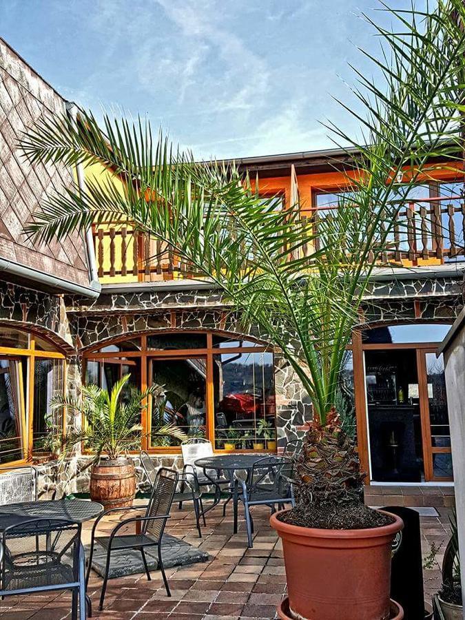 Motel Podkova Klobouky u Brna Dış mekan fotoğraf
